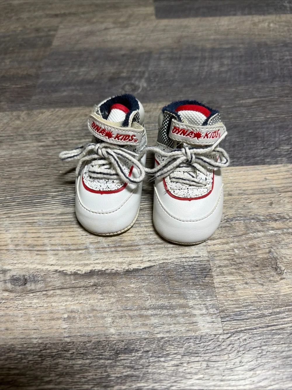 Vintage Dyna Kids Baby Crib Shoes White Red High Top Sneakers Size 1 Soft Sole